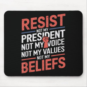 Graduate Proud Dad Of A 2025 Senior Soccer Player  Mouse Pad