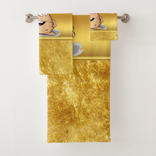 Graduation potato character with a degree bath towel set (Insitu)