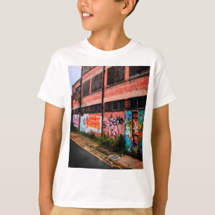 Graffiti building T-Shirt