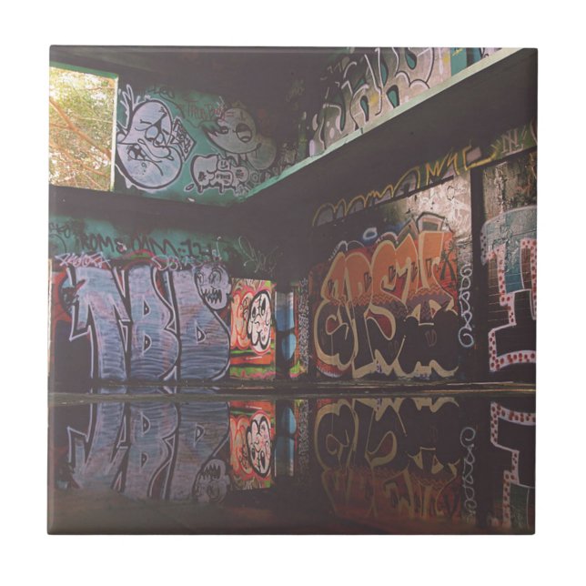 Graffiti Grunge Design Tile (Front)