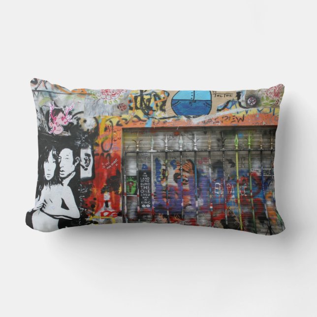 Graffiti KIssen "Paris & Berlin" uniform Street ar Lumbar Pillow (Front)