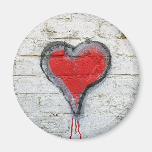 Graffiti love heart magnet (Front)