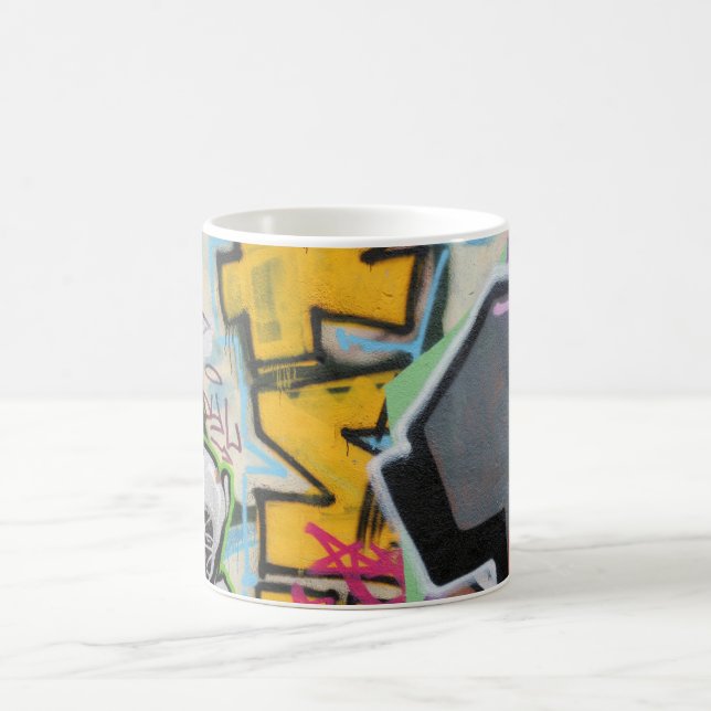Graffitis coffee cup (Center)