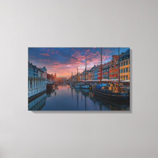 Grand Canal At Dusk Canvas Print