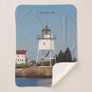 Grand Marais Light sherpa blanket