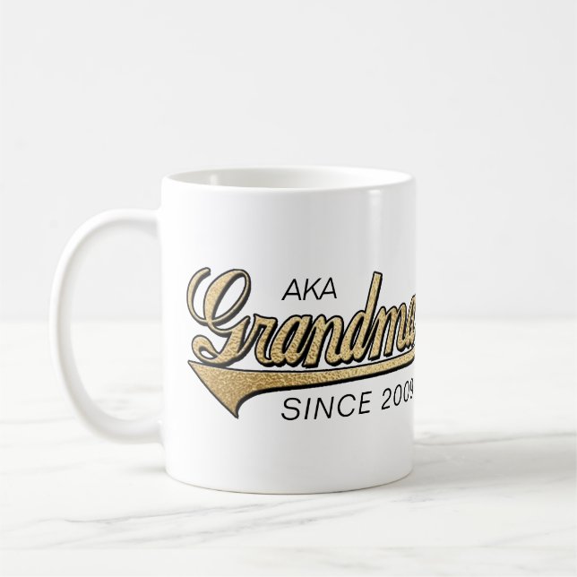 Grand-mère Mug "AKA Grand-mère depuis..." (Gauche)