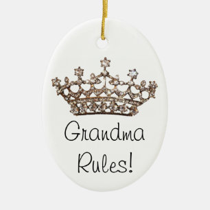 "Grand-mère règne !" Ornement