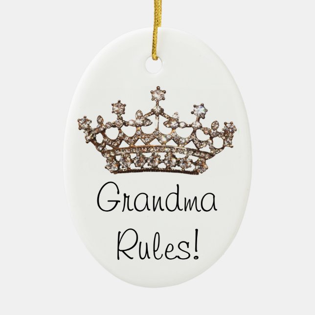 "Grand-mère règne !" Ornement (Devant)