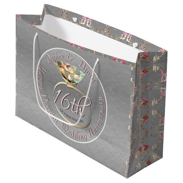 Grand Sac Cadeau 16e anniversaire de Mariage Cire, Statice, & Perid (Devant Angle)