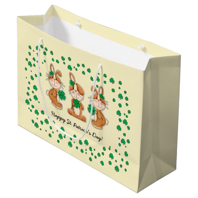 Grand Sac Cadeau Bunnies mignons avec la Saint Patrick Shamrock (Devant Angle)