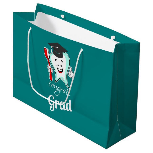 Grand Sac Cadeau Grats Blancs Grad dent avec casquette de graduatio (Devant Angle)