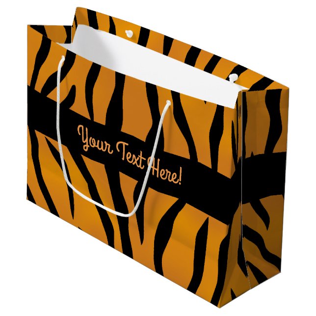 Grand Sac Cadeau Monogramme personnalisé Frappes de tigres sauvages (Devant Angle)