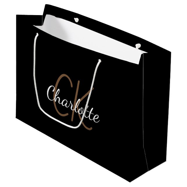 Grand Sac Cadeau Noir blanc nom de monogramme script moderne élégan (Devant Angle)