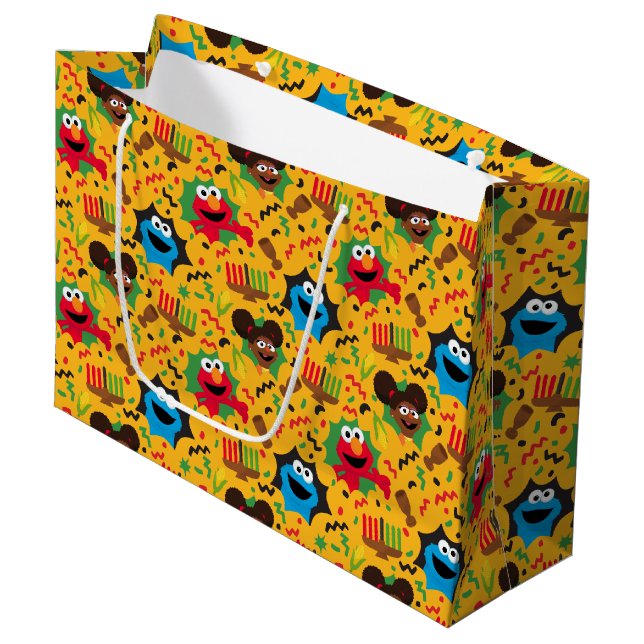 Grand Sac Cadeau Sesame Street Kwanzaa Motif (Devant Angle)