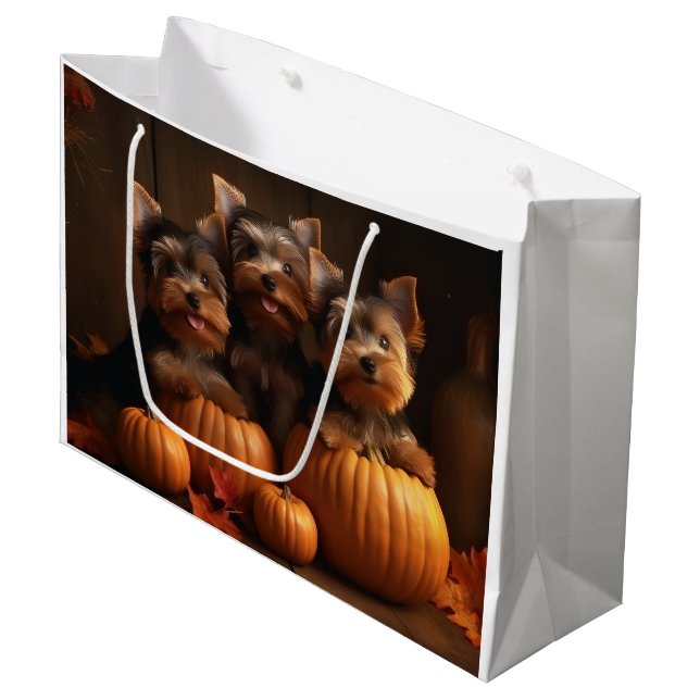 Grand Sac Cadeau Yorkshire Terrier Chiot Automne Citrouille délice (Devant Angle)