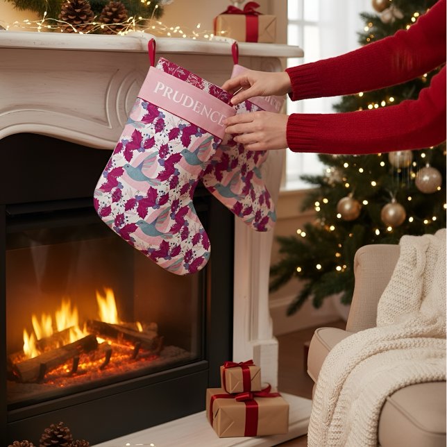 Grande Chaussette De Noël Noël Fête aux colibris (Festive hummingbird stocking with holly and berries, customizable for holiday charm)