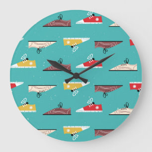 Grande Horloge Ronde Baskets rétro : motif vintage sans soudure.