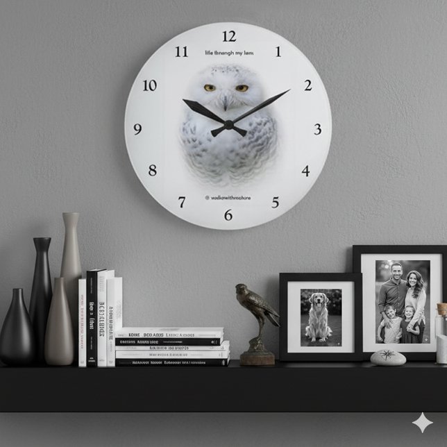 Grande Horloge Ronde Belle, Dreamy et Serene Snowy Owl (Snowy Owl Round Acrylic Clock Cover Photo)