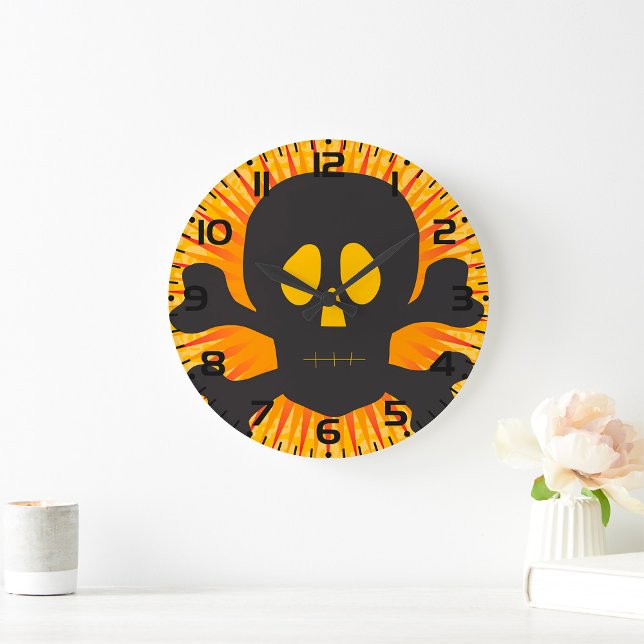 Grande Horloge Ronde Bold Skull and Crossbones with Orange Burst (Créateur téléchargé)