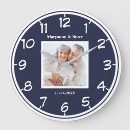 Grande Horloge Ronde Célébration de Mariage de Couple Photo Moderne