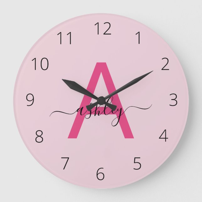 Grande Horloge Ronde Chaud rose moderne Script Girl Monogramme Nom (Recto)