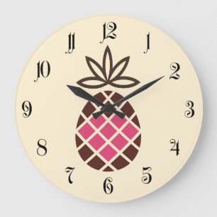 Grande Horloge Ronde Chocolate pineapple with pink heart