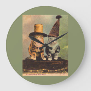 Grande Horloge Ronde circa 1900 chats en RPPC casquette