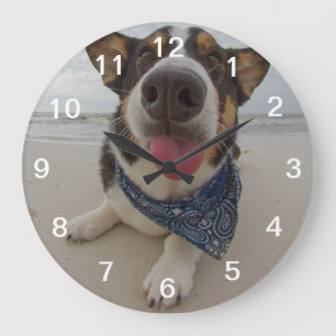 Grande Horloge Ronde Corgi mignon avec la langue