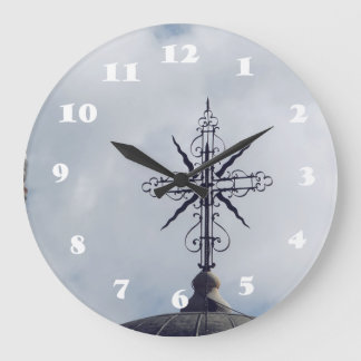 Grande Horloge Ronde Croiser dans l'horloge murale du ciel