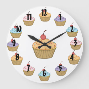 Grande Horloge Ronde Cupcakes with Sprinkles