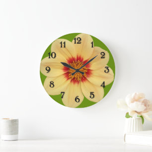 Grande Horloge Ronde Dahlia Jaune sur Fond Vert avec Chiffres Noirs