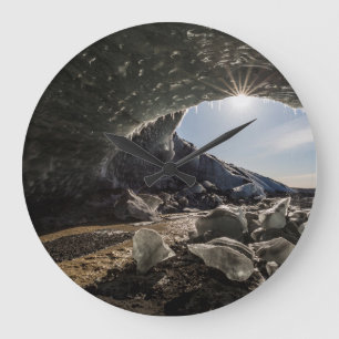 Grande Horloge Ronde Éclaircie à l'entrée de la grotte de glace