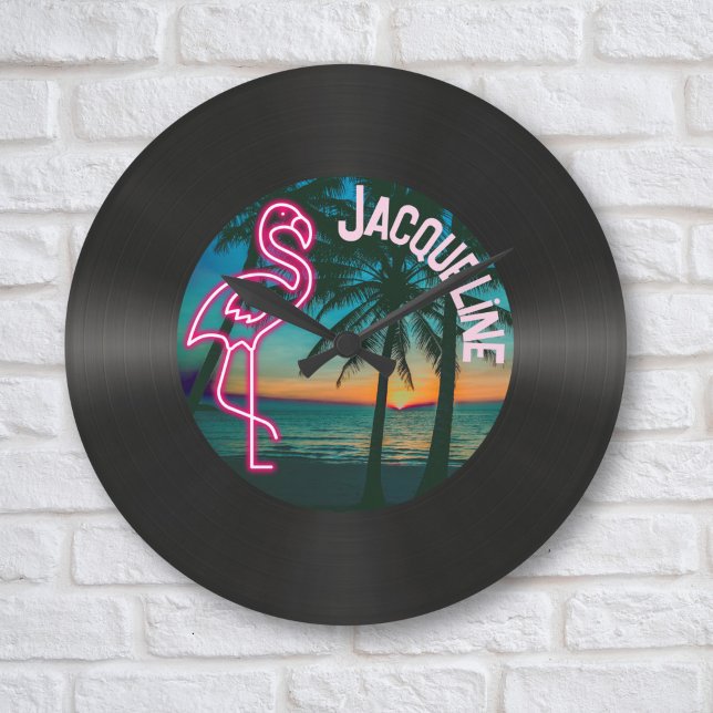 Grande Horloge Ronde Enregistrement musical des années 80 Flamant rose  (Créateur téléchargé)