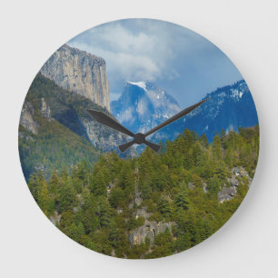 Grande Horloge Ronde États-Unis, Californie. View of Half Dome In Yosem