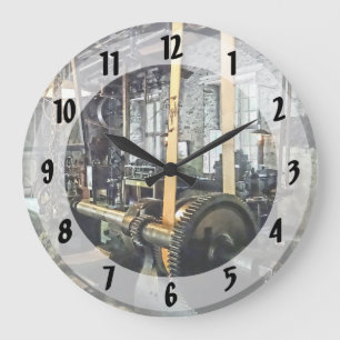 Grande Horloge Ronde Grand tour dans l'atelier de construction