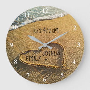 Grande Horloge Ronde Heart in the Sand Beach Shore Ocean View