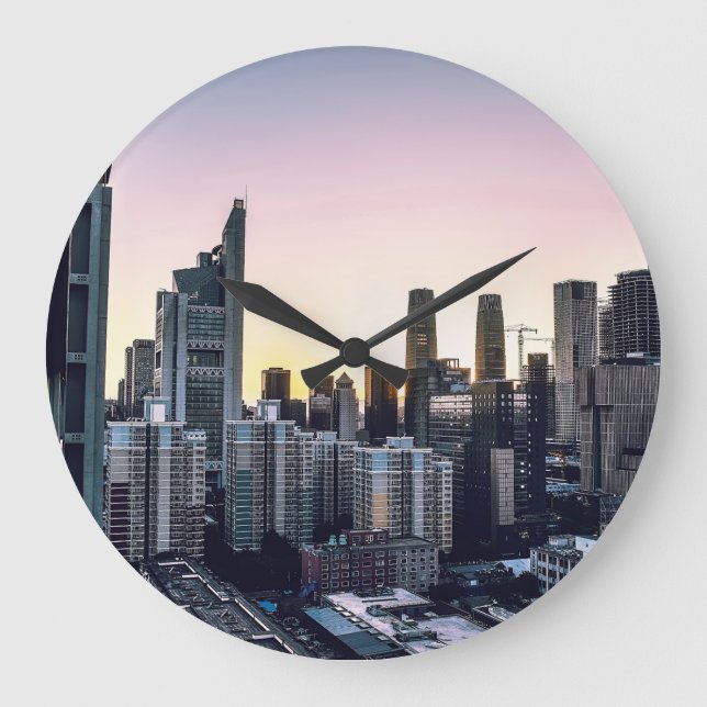 GRANDE HORLOGE RONDE LA VILLE EN CROISSANCE (Recto)