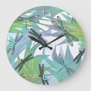 Grande Horloge Ronde Libellules colorées dans l'abrégé sur feuillage