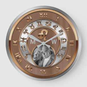 Grande Horloge Ronde Lion de Lion de monogramme de naissance d'argent