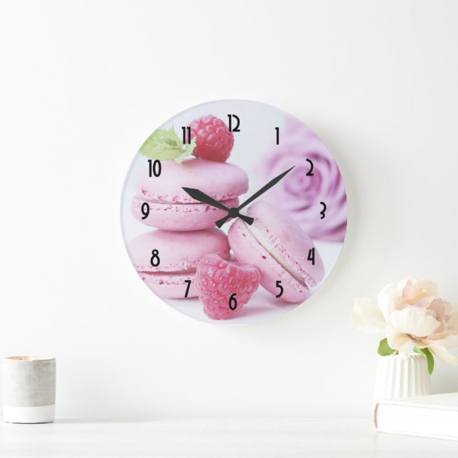 Grande Horloge Ronde Macarons framboises roses Pâtisserie française Pho (Maison)