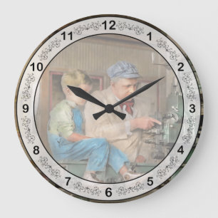 Grande Horloge Ronde Machiniste - En passant du temps avec grand-père 1