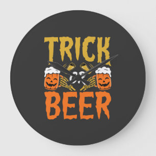 Grande Horloge Ronde Mains de squelette de bière ou farce d'Halloween
