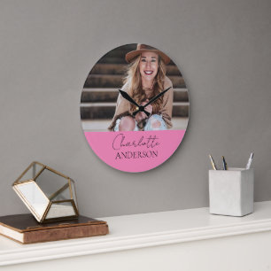 Grande Horloge Ronde Moderne Minimaliste Simple Nom Photo Rose 