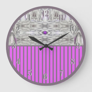 Grande Horloge Ronde Motif de diamant dans l'horloge violette