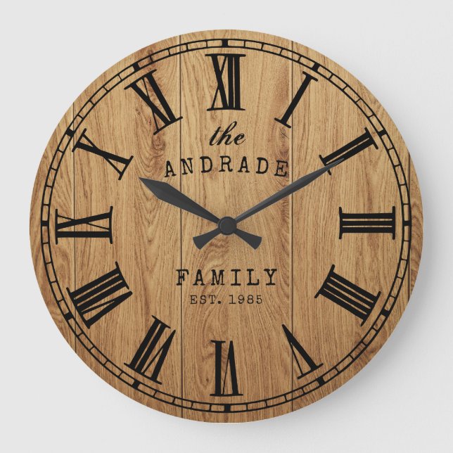 Grande Horloge Ronde Nom de famille personnalisé Rustic Farmhouse Bois (Recto)