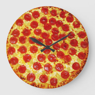 Grande Horloge Ronde Pepperoni Pizza