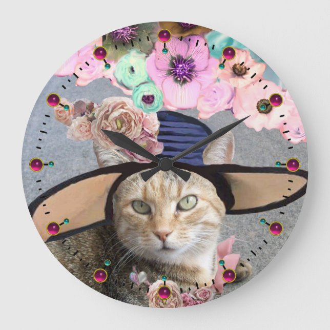 GRANDE HORLOGE RONDE PRINCESS TATUS /ELEGANT CAT, GRAND DIVA CASQUETTE  (Recto)