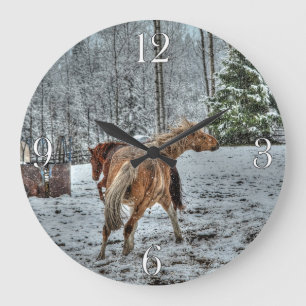Grande Horloge Ronde Red Dun & Palomino Chevaux d'hiver en photo Neige