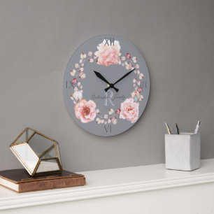 Grande Horloge Ronde Rose d'aquarelle Wreath personnalisée Gray