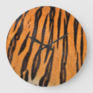 Grande Horloge Ronde Texture réaliste de la peau du tigre.
